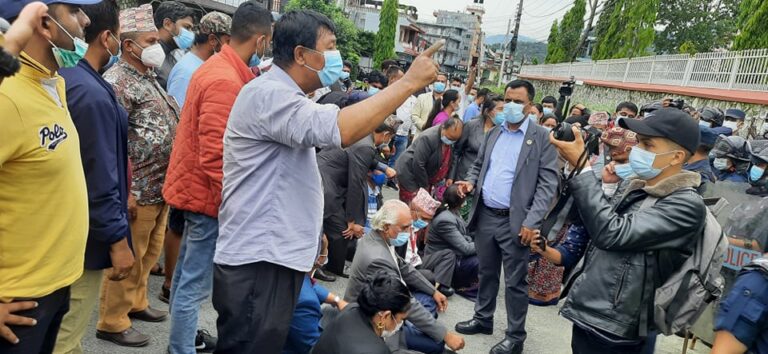 dharna-2