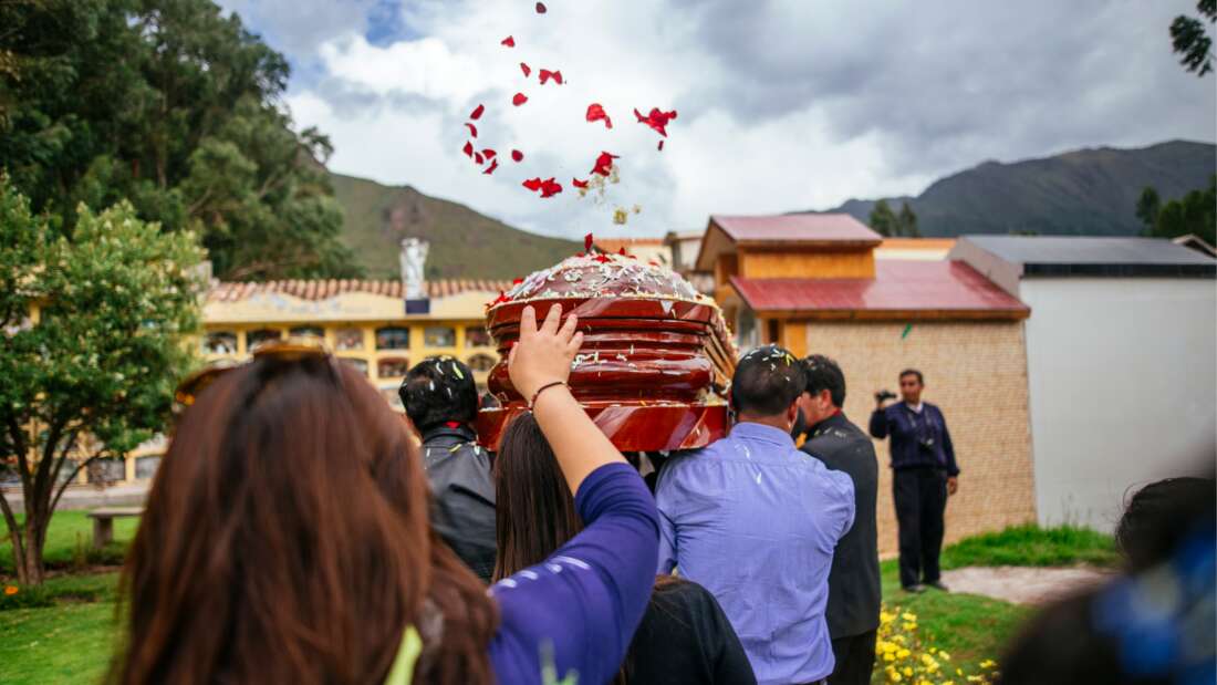 अन्तिम संस्कार गर्दै गर्दा ब्युँझिइन् महिला