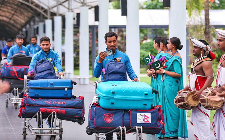 Nepali-cricket-toli