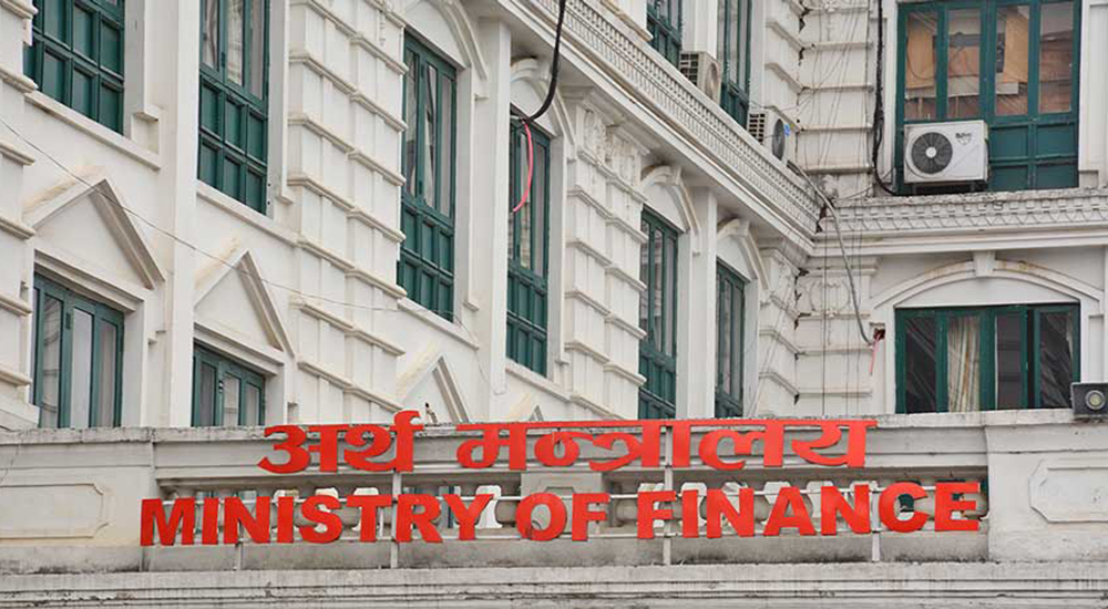 भदौमा सरकारको खर्च भन्दा आम्दानी दोब्बरले बढ्यो
